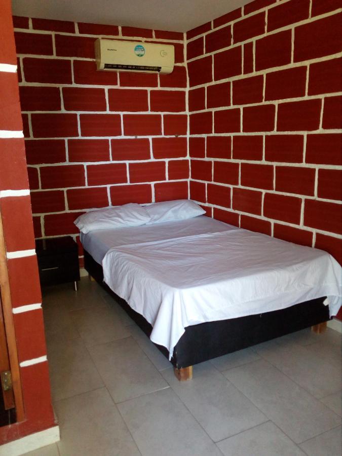 Hostal La Guaca *